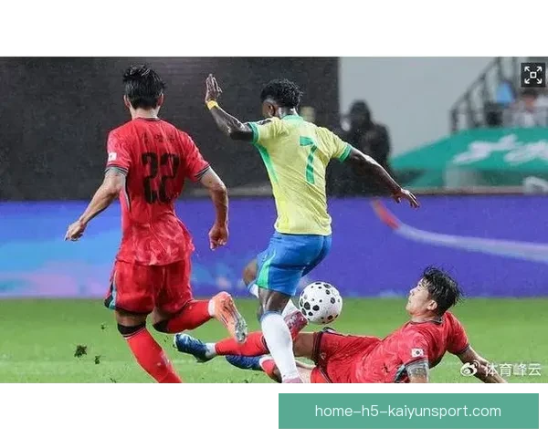 日本男足对阵巴西强强对话检验亚洲足球实力新高度焦点之战引发全球关注 日本男足对阵巴西强强对话检验亚洲足球实力新高度焦点之战引发全球关注